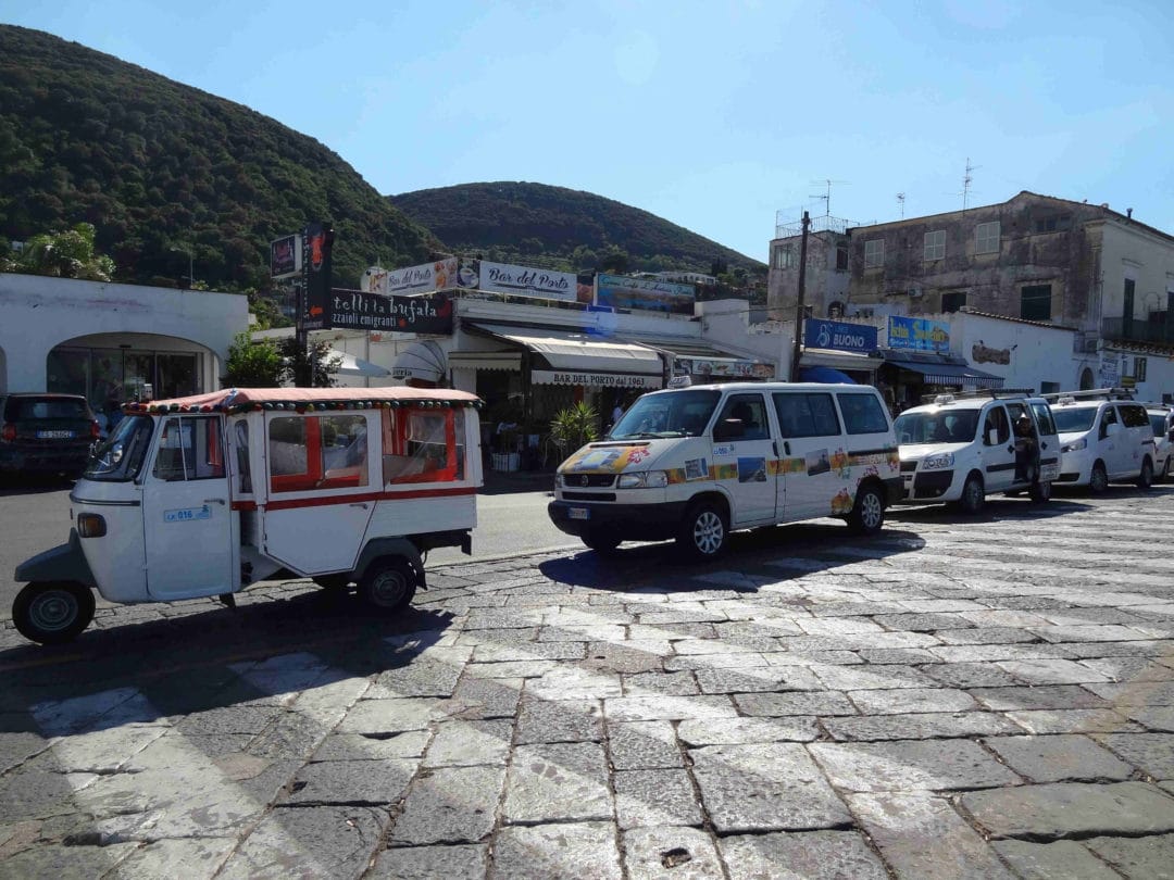 taxi ischia